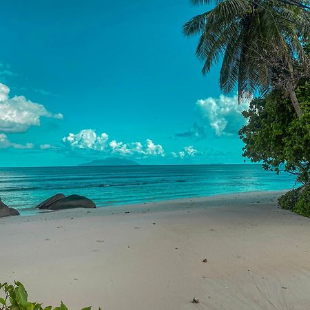 Divers Lodge Guest House Beau Vallon  Exterior photo